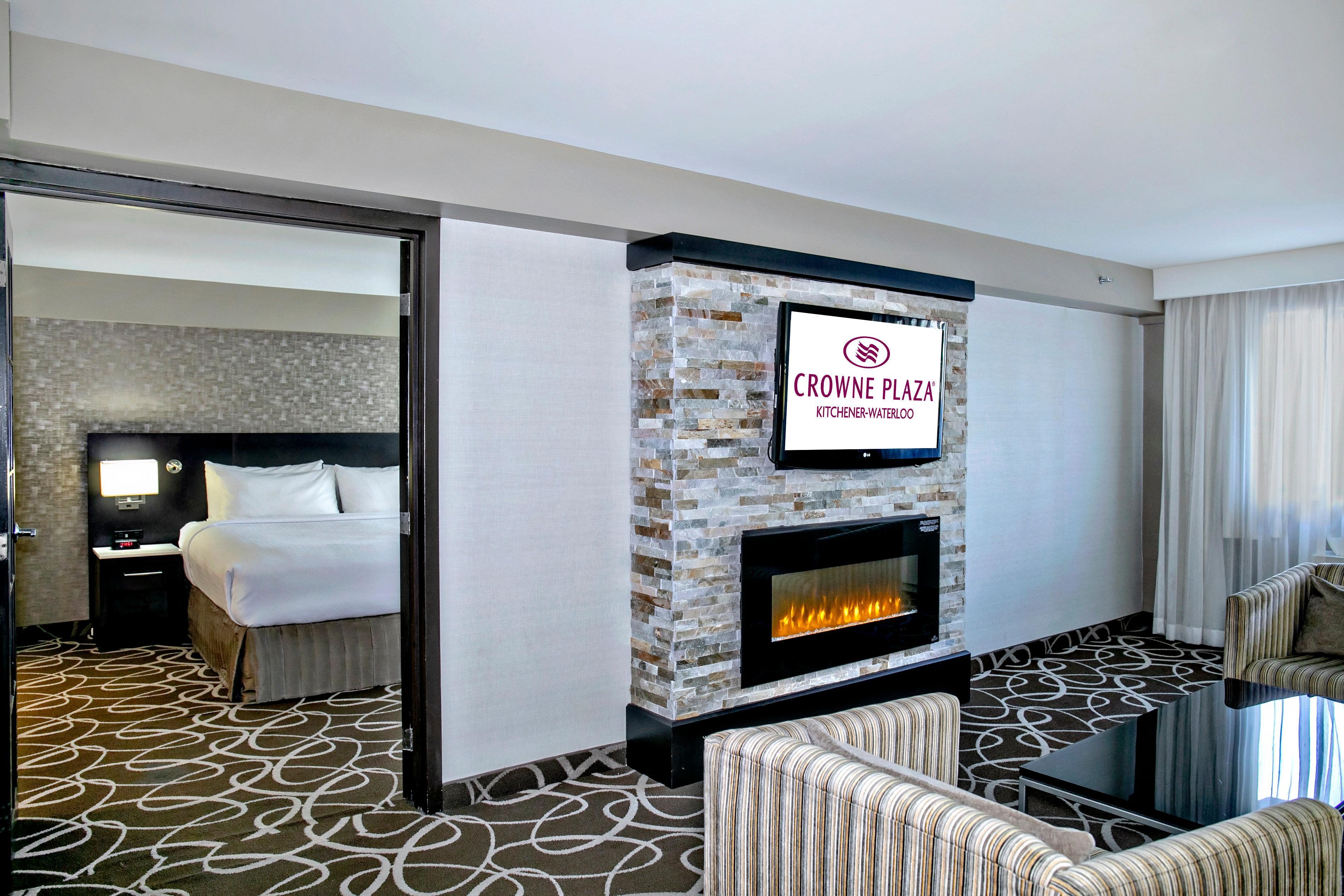 Отель Crowne Plaza Kitchener-Waterloo By Ihg Экстерьер фото