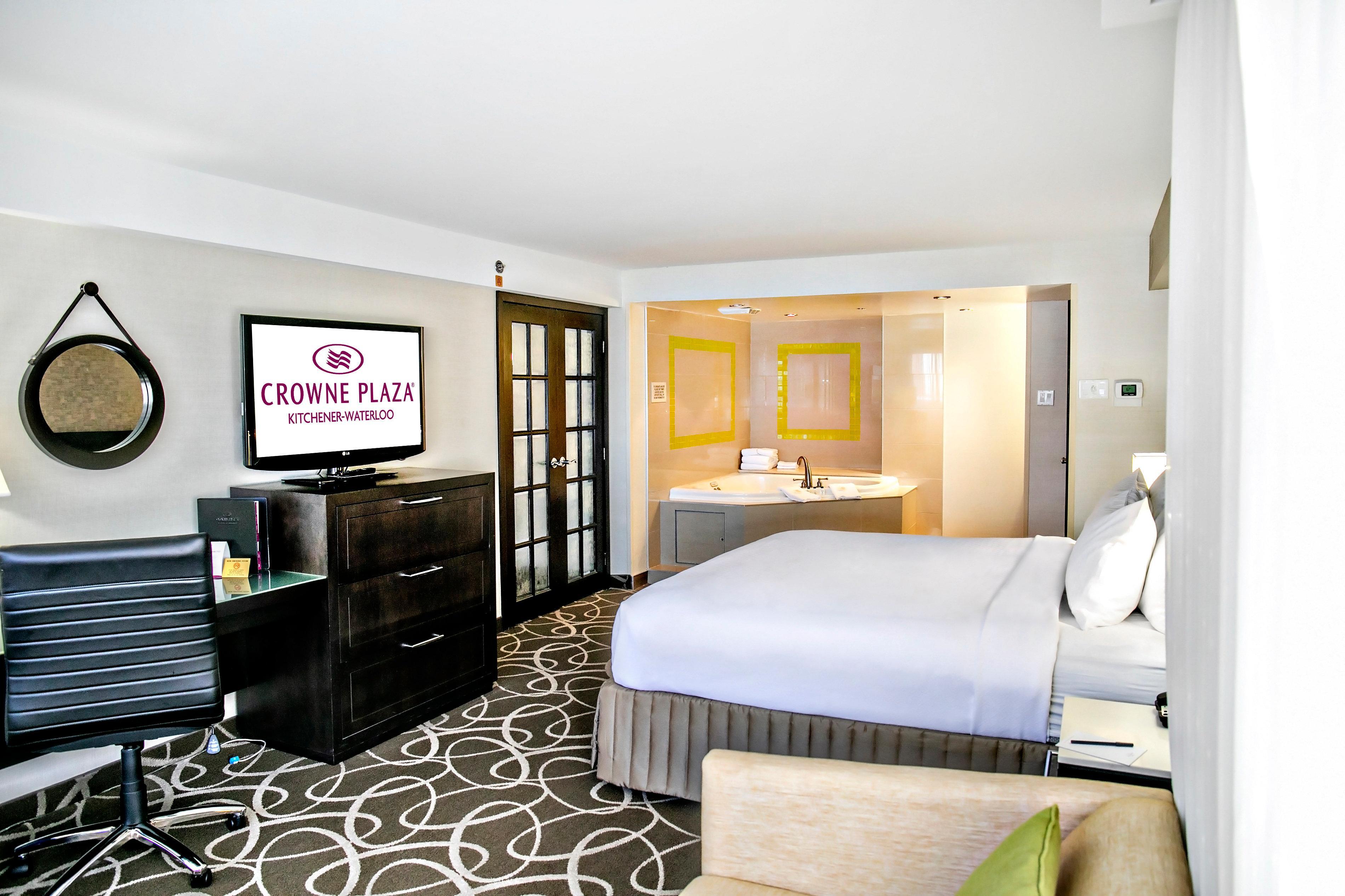 Отель Crowne Plaza Kitchener-Waterloo By Ihg Экстерьер фото
