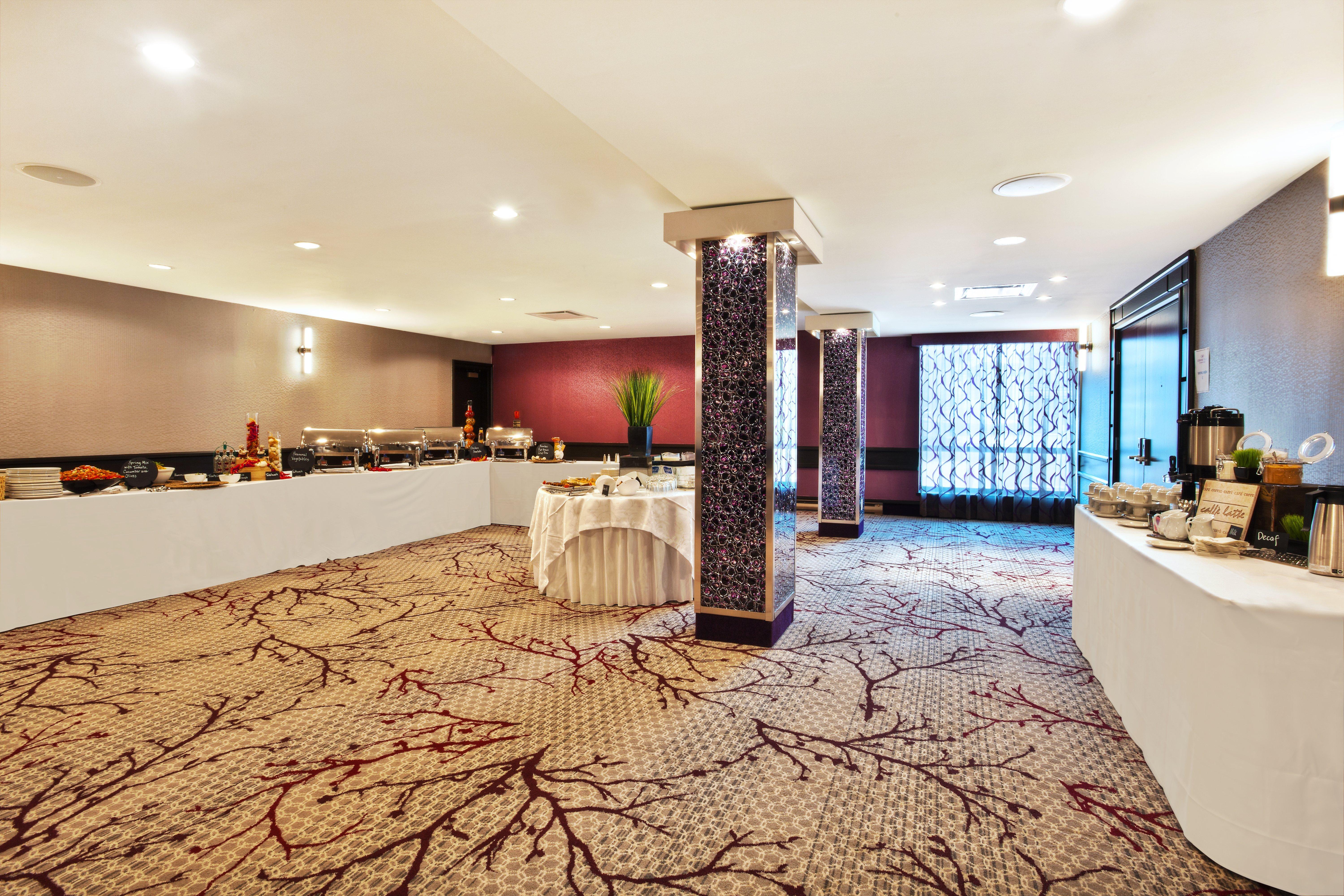 Отель Crowne Plaza Kitchener-Waterloo By Ihg Экстерьер фото