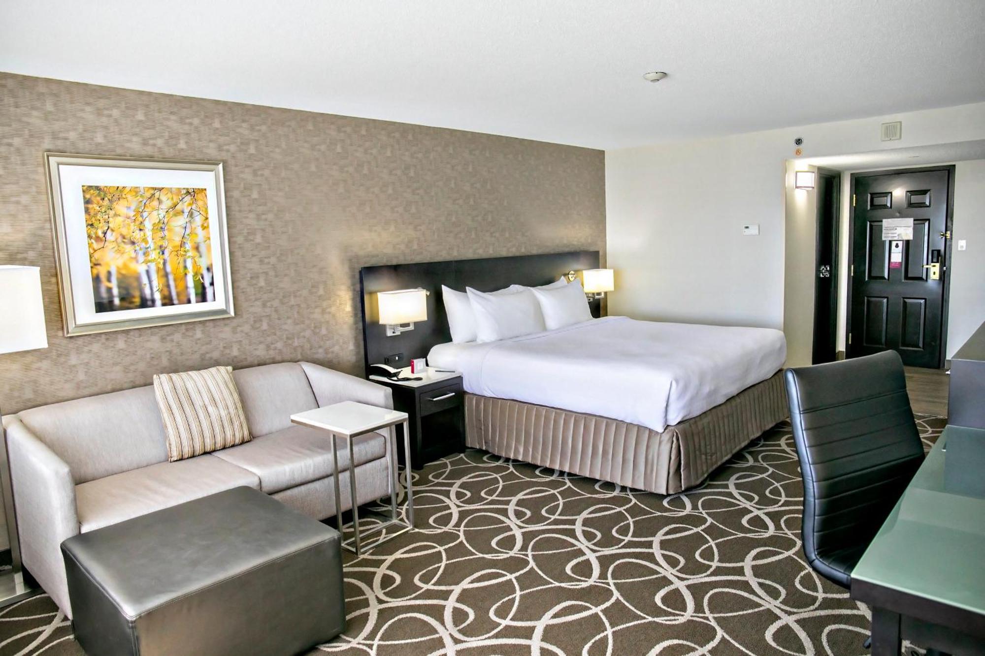 Отель Crowne Plaza Kitchener-Waterloo By Ihg Экстерьер фото